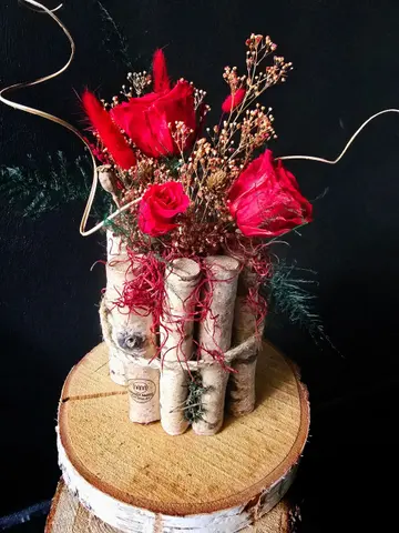 SCARLET KISS BOUQUET – Preserved Rose Bouquet